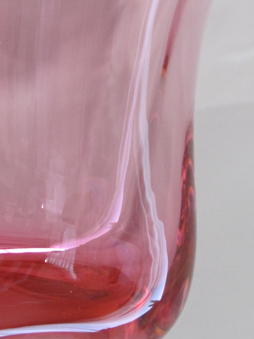 モダンな金赤の花器・花瓶　※限定一点モノ