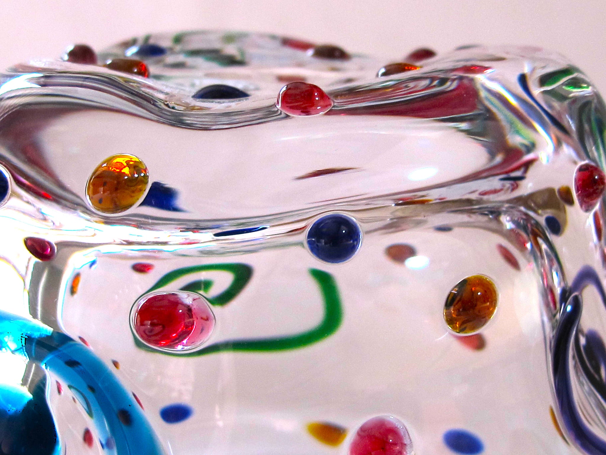 ジュエリー　片口（口巻き赤）