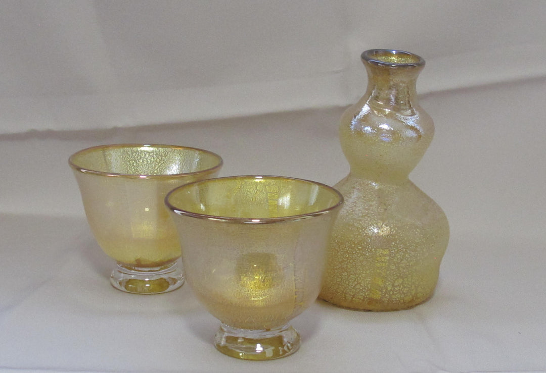 銀箔金彩徳利と盃の冷酒用酒器揃え（徳利×1、盃×2） 限定一点モノ