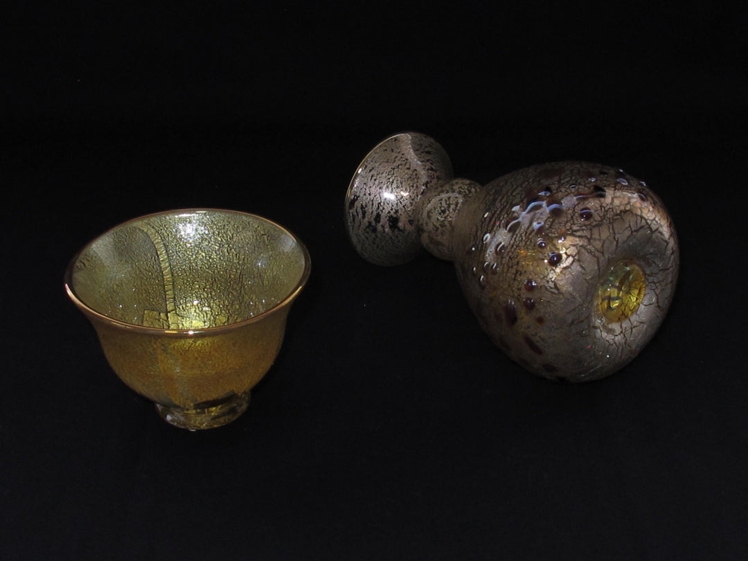 銀箔金彩徳利と盃の冷酒用酒器揃え（徳利×1、盃×1） 限定一点モノ