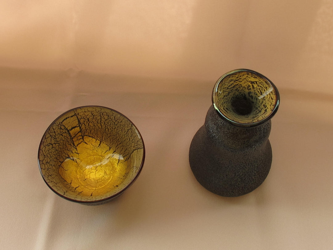 ガラス黒薩摩　桜島灰銀箔金彩　冷酒用徳利と盃揃え（徳利×1、盃×1） 限定一点モノ