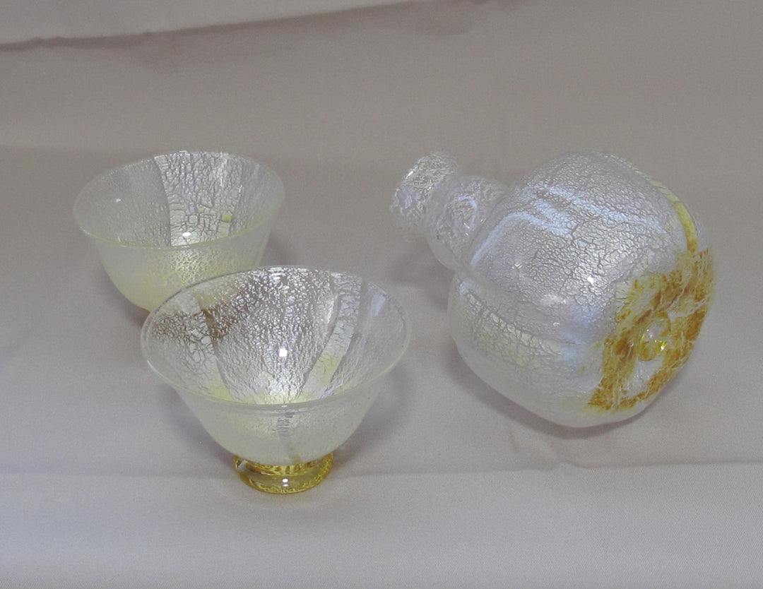 白銀彩瓶子徳利と盃の冷酒用酒器揃え（徳利×1、盃×2） 限定一点モノ